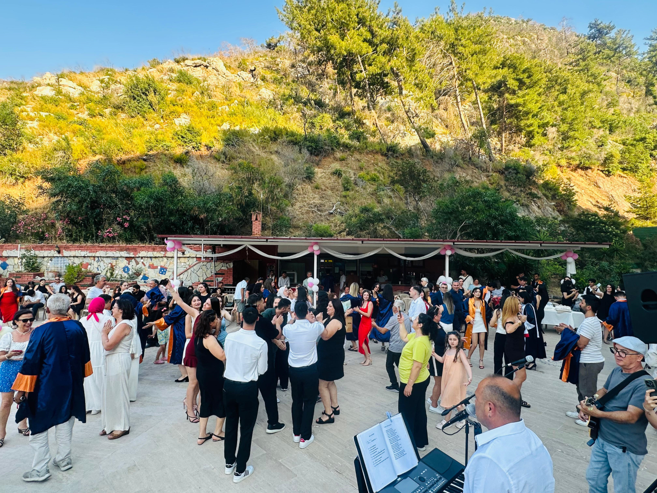 Marmaris Turizm MYO’da Mezuniyet Coşkusu